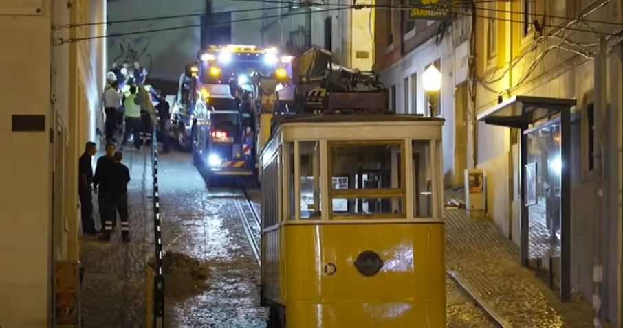 포르투칼 명물 '푸니쿨라' 탈선 참사…캐나다인 2명 포함 16명 사망 - CKNNews 이미지